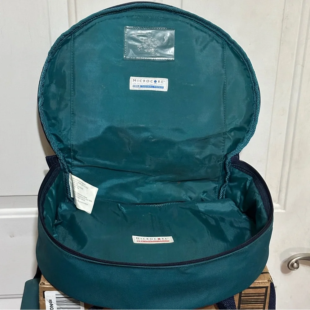 PYREX Portables Way To Go 4.5‎ Qt Green Insulated Carrying Bag Hot & Cold Handle